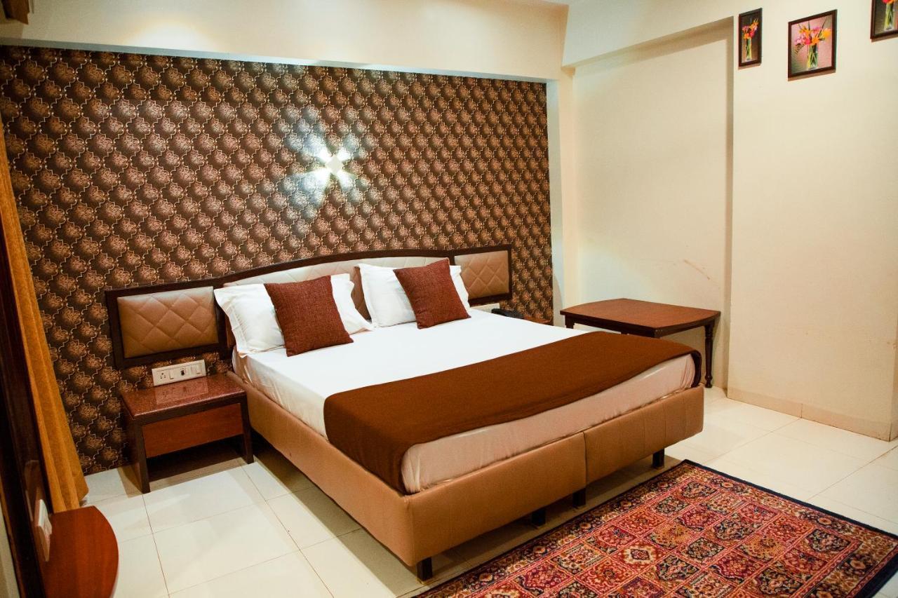 Hotel Ashoka Mire Exterior foto